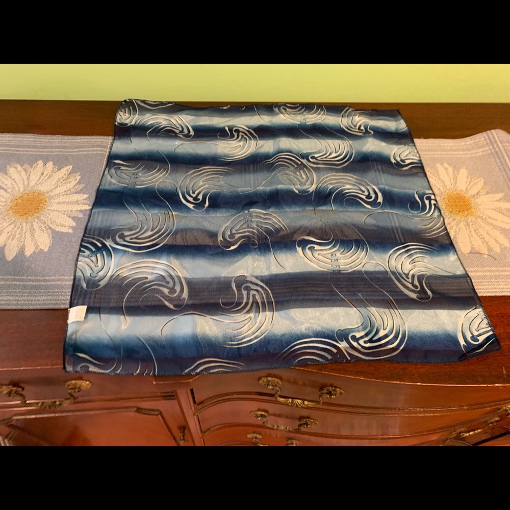 Scarf - Picture 2 of 3